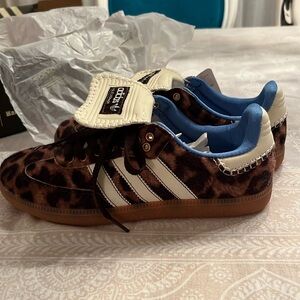 Adidas WB pony Leo Samba running shoes